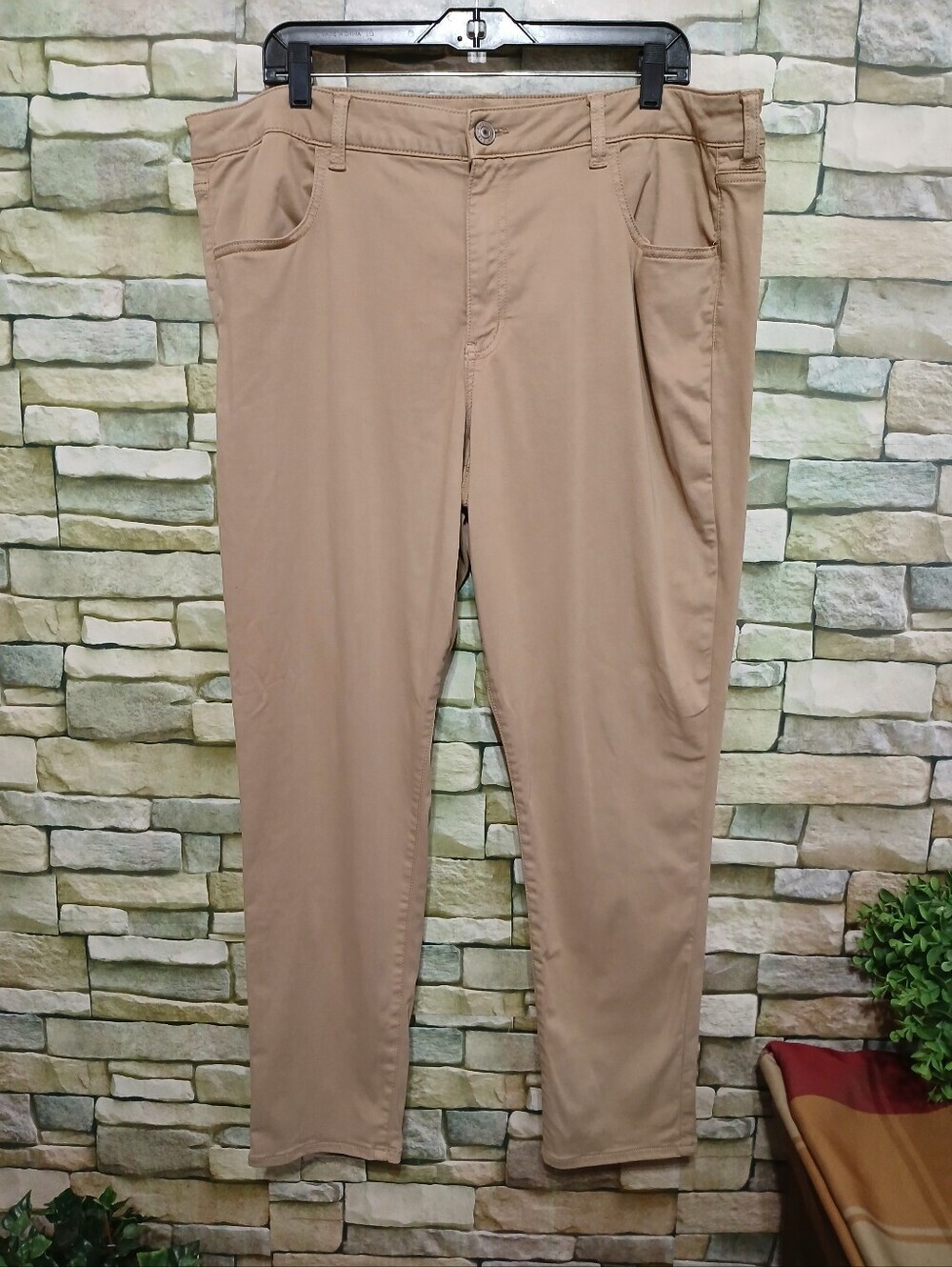 American Eagle Outfitters Womens Khaki Stretch Jeggings Size 22